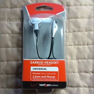 Verizon Wireless Earbud Headset Universal 2.5mm Jack New Silver